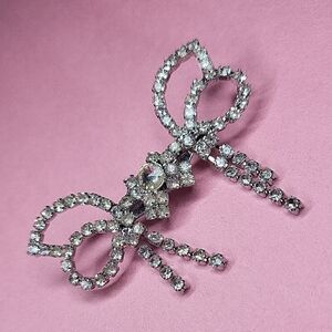 Sparkling Bow Rhinestone Brooch